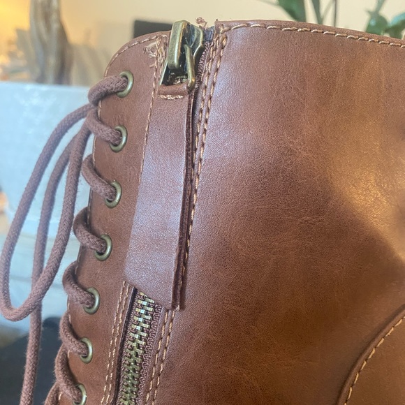 Brown Zip Ankle Booties Size 7 1/2 - Picture 7 of 9